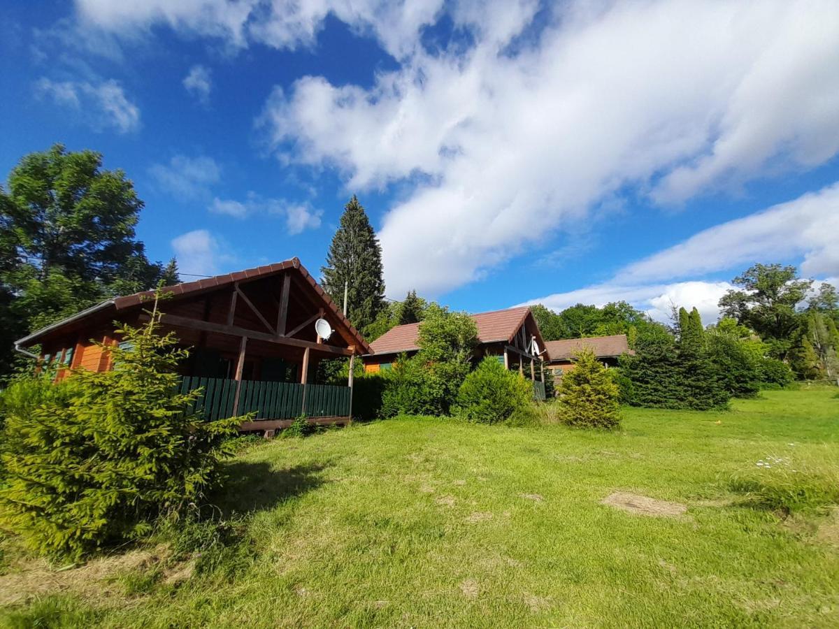 Camping-Chalets La Faviere Lac des Rouges Truites Exteriér fotografie