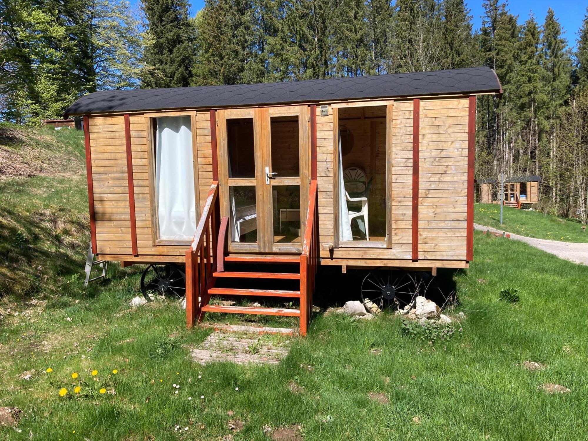 Camping-Chalets La Faviere Lac des Rouges Truites Exteriér fotografie